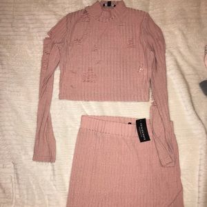 New with tags! 2 piece shirt + skirt set rose gold